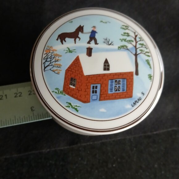 Villeroy Boch Design Naif Porcelain Lidded Trinket Box winter scene horse man - Picture 15 of 16